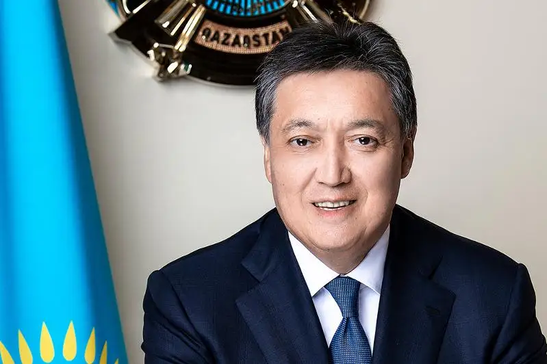 Аскар Мамин поздравил казахстанцев с Днем Первого Президента