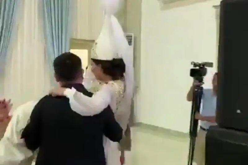 За проведение «кыз узату» во время карантина накажут директора школы в Жамбылской области