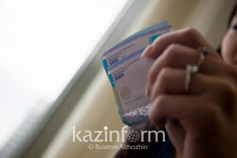Более 92 млн тенге похитила главбух районной больницы в ВКО