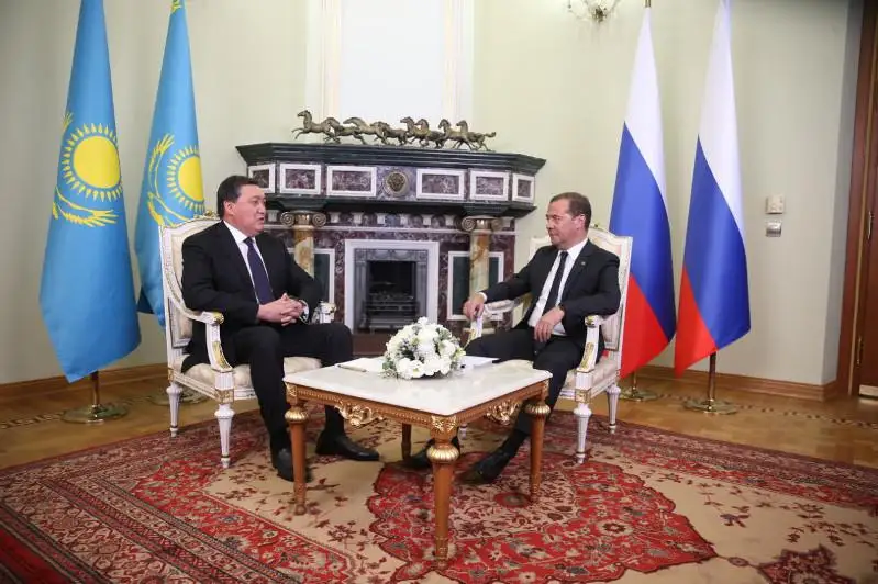 Аскар Мамин встретился с Дмитрием Медведевым и посетил промышленные предприятия в Татарстане