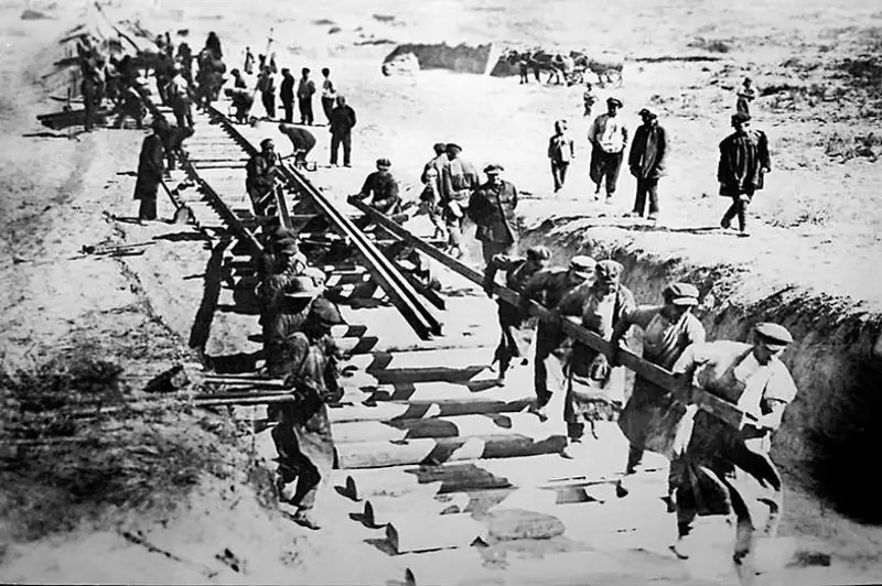 Ровно 90 лет назад завершилось строительство легендарного Турксиба