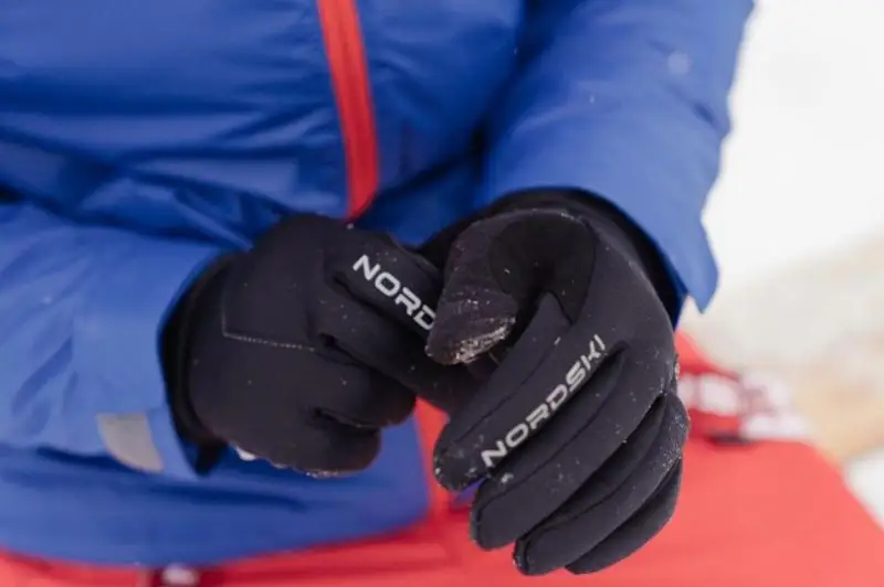 Защищают ли зимние перчатки от коронавируса