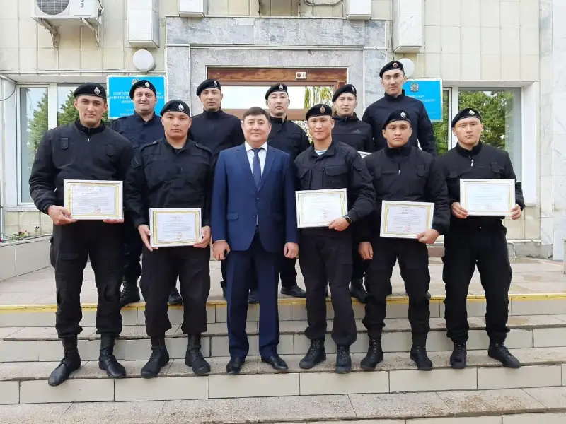 СОБРовцы охраняли село с очагом коронавируса в СКО