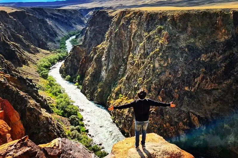 Димаш Кудайберген выпустил новый клип на казахском языке