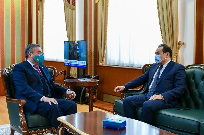 Глава МИД РК встретился с генсеком Тюркского совета