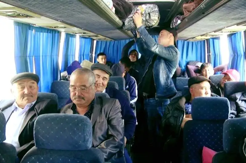 560 семей переехали из Туркестанской области на север Казахстана