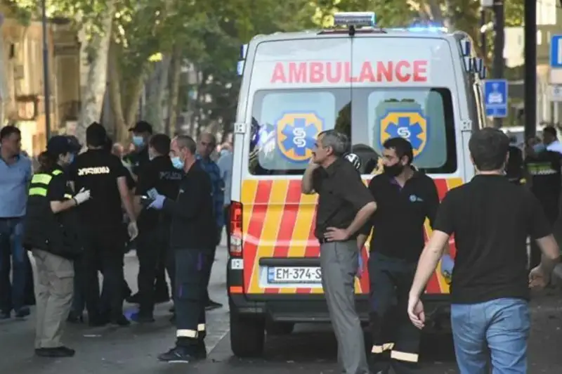 Взрыв в центре Тбилиси: один человек погиб, трое пострадали