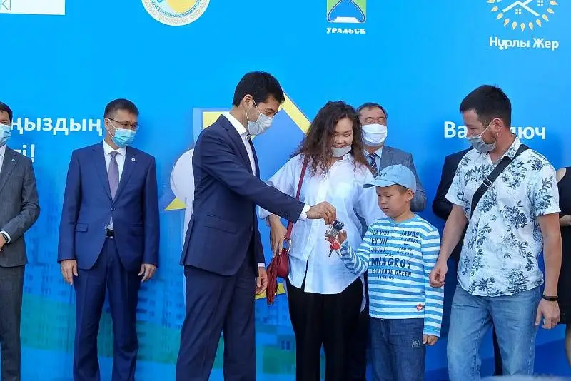 Новоселье отметили 117 семей в Уральске