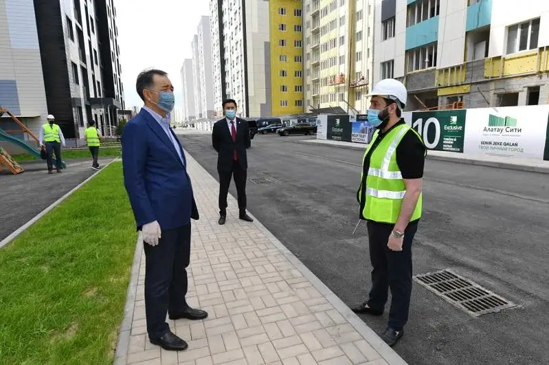 Аким Алматы посетил стройплощадку ЖК «Алатау Сити»