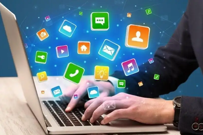 Каждый второй казахстанец получает информацию из Интернета - социсследование