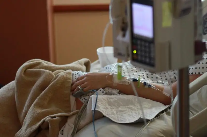 В реанимации находятся 16 актюбинцев с коронавирусом