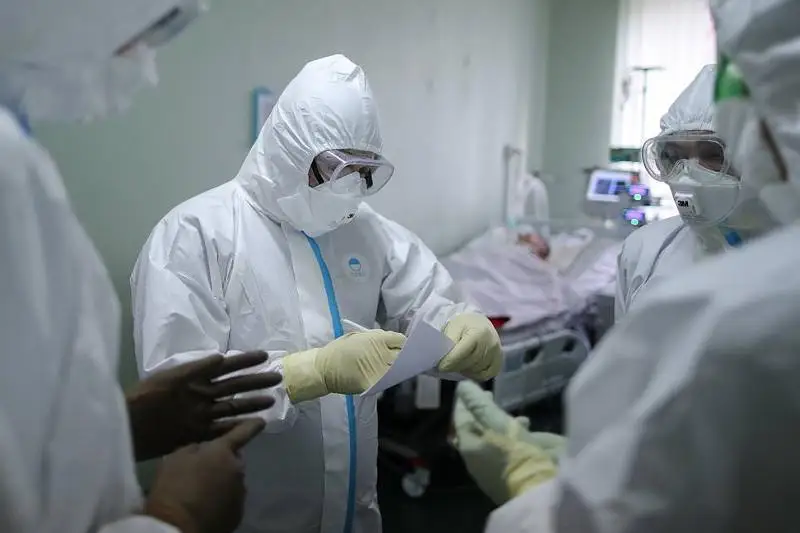 Число заболевших коронавирусом в России превысило 200 тысяч