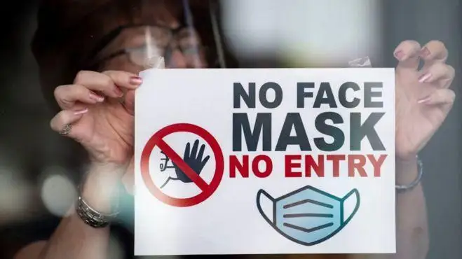 Коронавирус в мире: путаница в Великобритании, итальянские дети возвращаются в школы