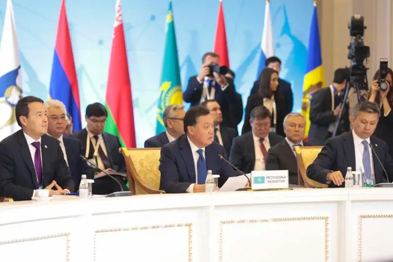 Аскар Мамин поздравил Михаила Мишустина с назначением на пост главы правительства России