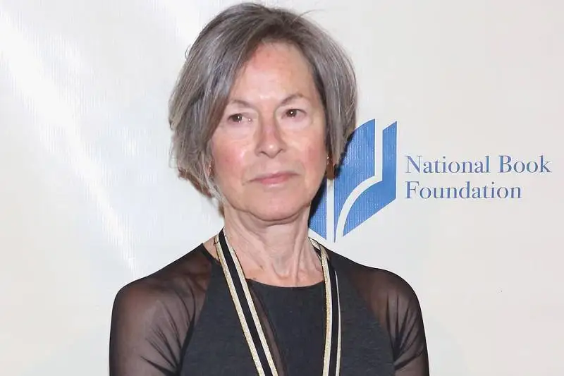 Лауреатом Нобелевской премии по литературе стала поэтесса Луиза Глюк