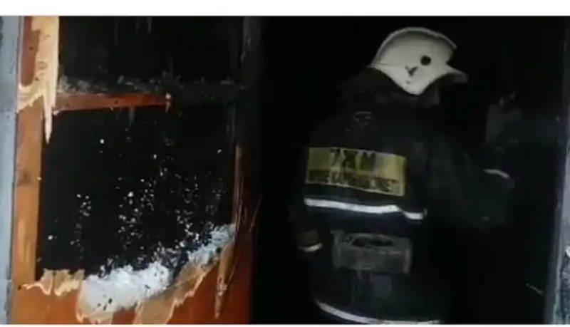 Пять человек вызволили пожарные из огня в Жезказгане