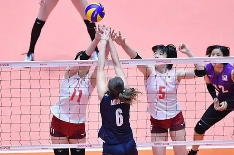 Казахстан уступил Японии на женском ЧА по волейболу