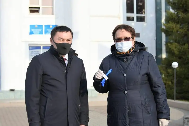 Спецавтомобили получили акмолинские медики, спасатели и полицейские