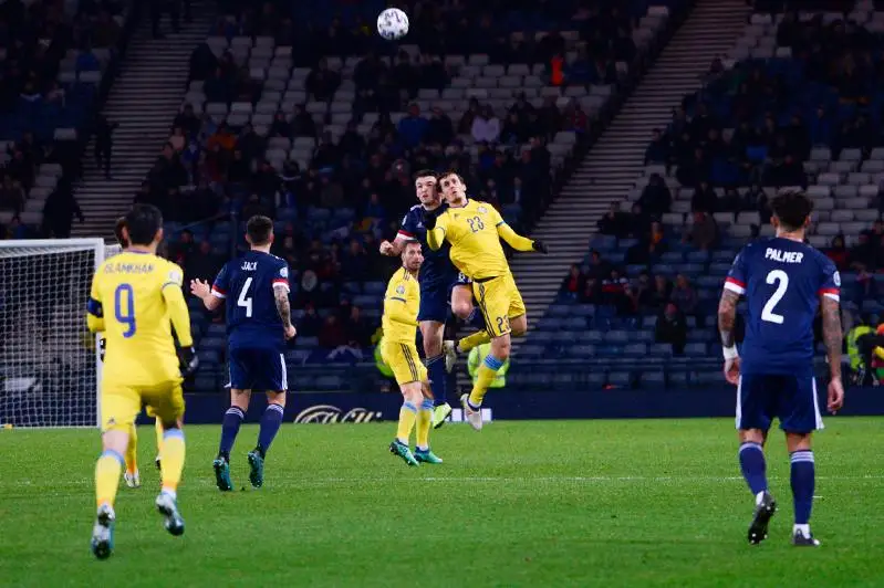 Сборная Казахстана проиграла Шотландии заключительный матч отбора ЕВРО-2020