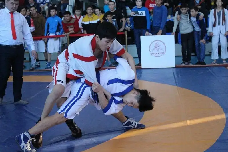 Сильнейших борцов в қазақ куресі выбрали в СКО