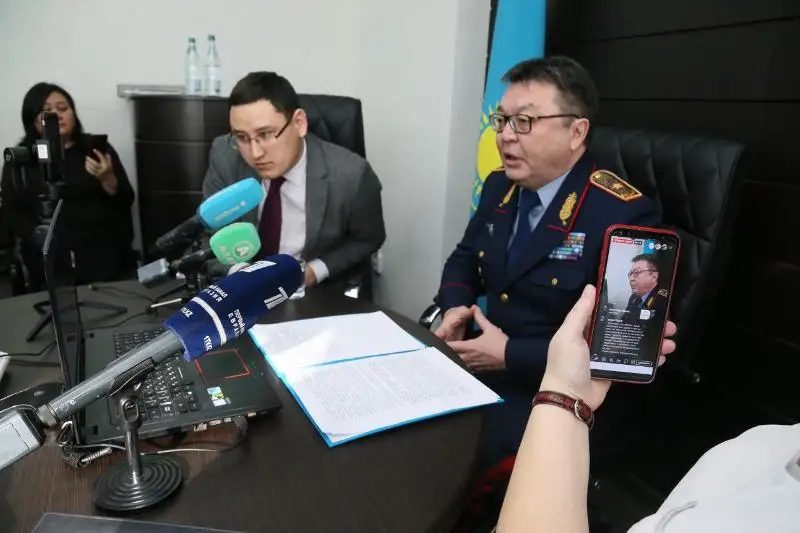 В департаменте полиции Костанайской области провели отчетную встречу с населением в новом формате