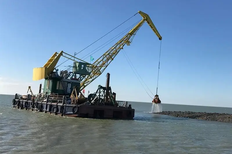 Расчистка Урало-Каспийского канала началась в Атырауской области