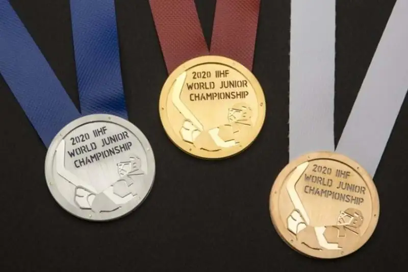 Международная федерация хоккея IIHF представила медали Молодежного чемпионата мира-2020