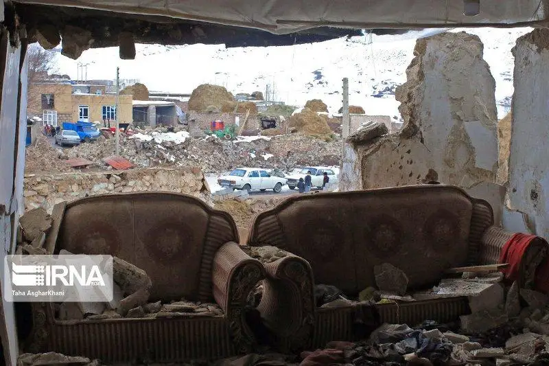 Землетрясение произошло на северо-западе Ирана: пострадали более 70 человек