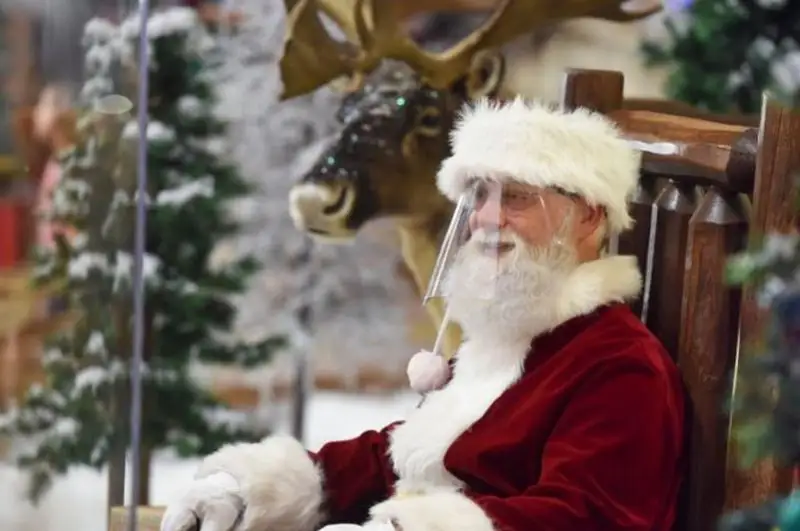 Коронавирус в Европе и Казахстане: Испания запретила передвижение между регионами, а в РК заключили соглашение о производстве вакцины