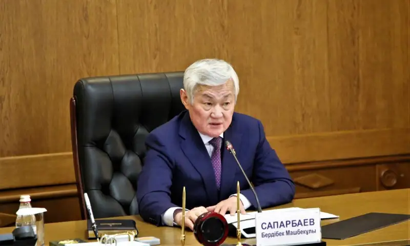 Не допустить роста цен и сохранить рабочие места поручил Бердибек Сапарбаев