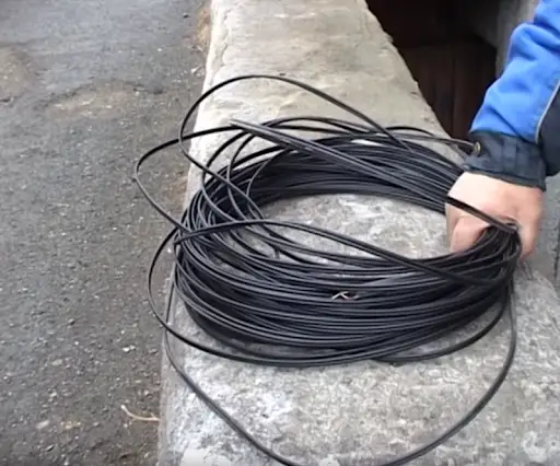 Жителя Тараза задержали за серию краж телефонного кабеля
