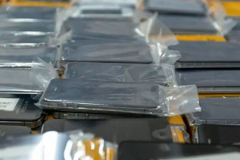 Около 130 краденых телефонов вернули владельцам полицейские Алматы