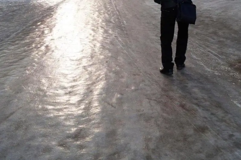 Трассы закрыты в Акмолинской области из-за гололеда