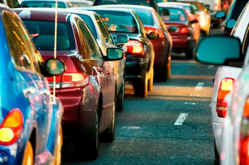 Сколько автомобилей с иностранными номерами зарегистрировано за месяц в Алматы