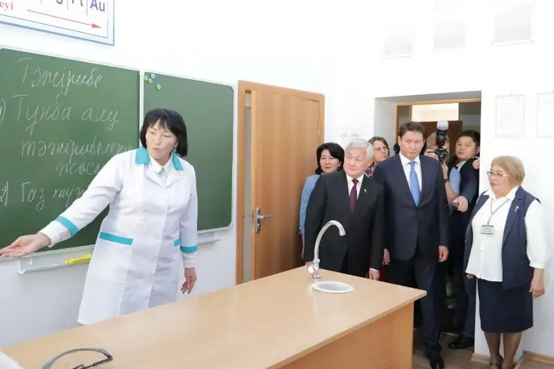 В школах ВКО появится предмет по основам предпринимательства и экологический час