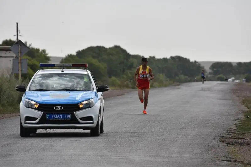 Марафон памяти погибших стражей порядка прошел в Карагандинской области