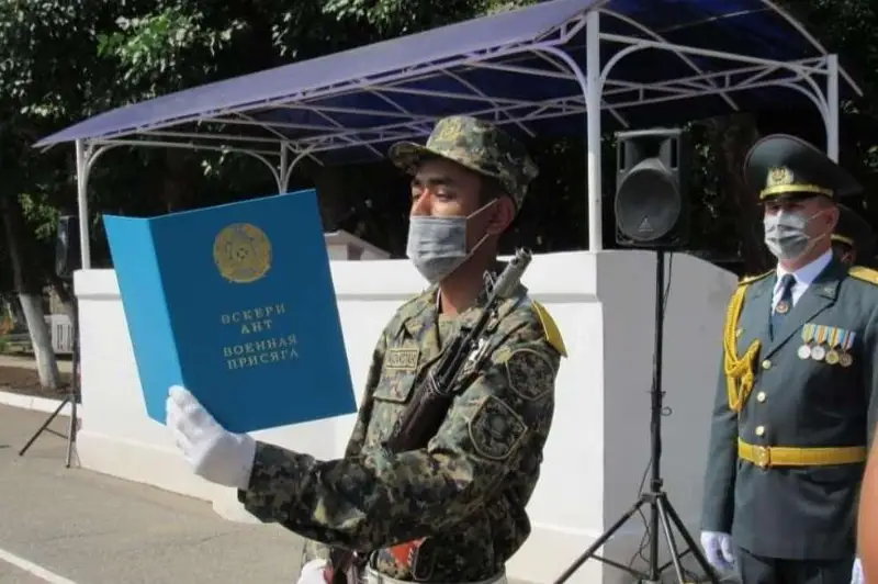 В Павлодаре военнослужащие присягнули в онлайн-режиме