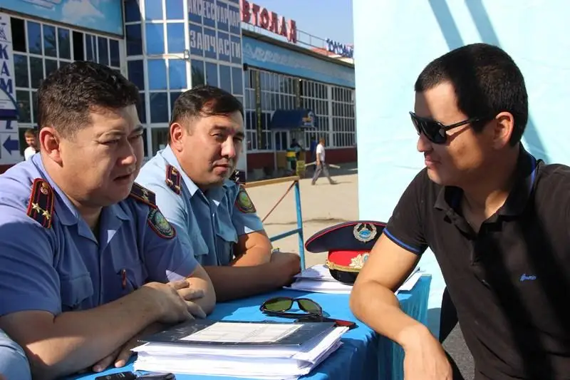 Вопросы регистрации ввезенных из РФ авто разъяснили актюбинским водителям