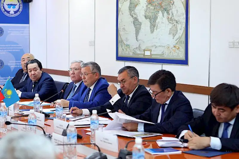В Бишкеке состоялись казахстанско-кыргызские межмидовские консультации