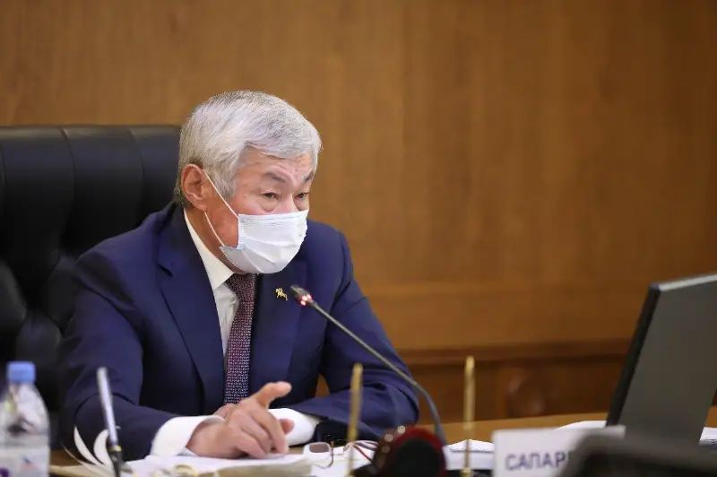 Бердибек Сапарбаев: Ослабление карантина не повод для расслабления