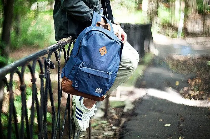 Сбежавших из дома подростков нашли полицейские в Алматинской области