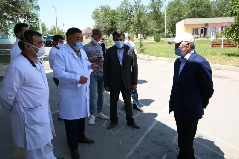 Работу провизорного стационара в Байзакском районе проинспектировал Бердибек Сапарбаев
