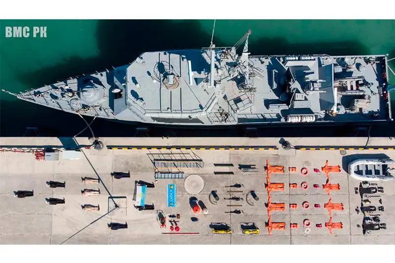 Военнослужащие ВС РК поддержали казахстанских спортсменов в Tetris challenge