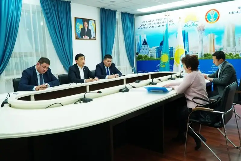 Алтай Кульгинов принял граждан в общественной приемной партии «Nur Otan»