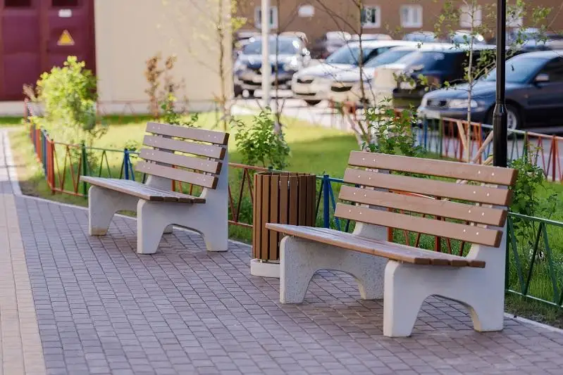 Дворы в Усть-Каменогорске и Семее благоустраивают с учетом пожеланий горожан