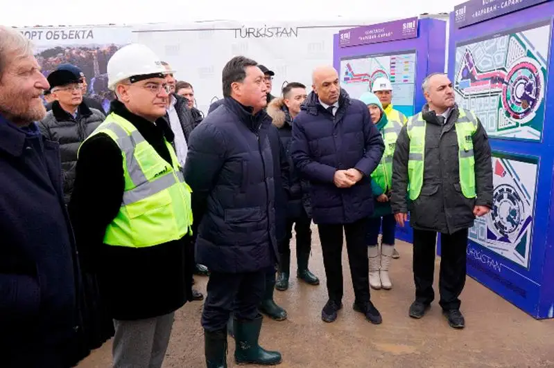 Опубликован видеодайджест рабочей поездки Аскара Мамина в Туркестан