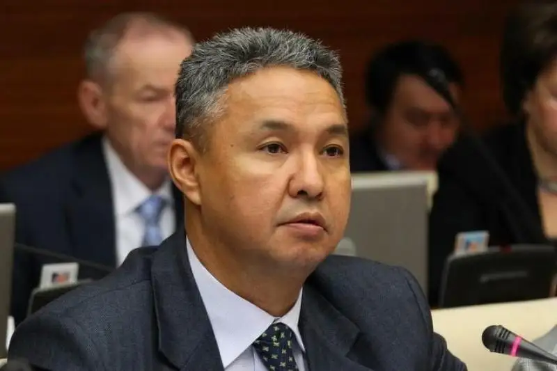 Для партии «Ак жол» наиболее важно введение института парламентской оппозиции – Азат Перуашев