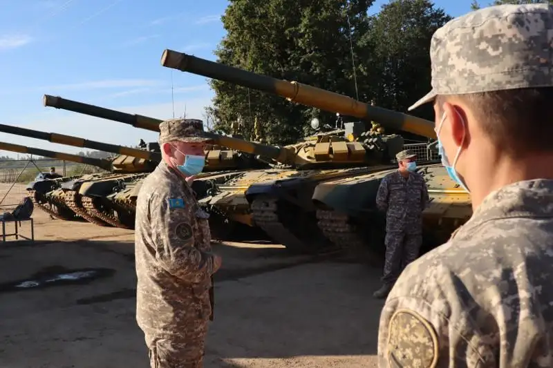 Казахстанские танкисты готовят технику к первому заезду «Танкового биатлона»