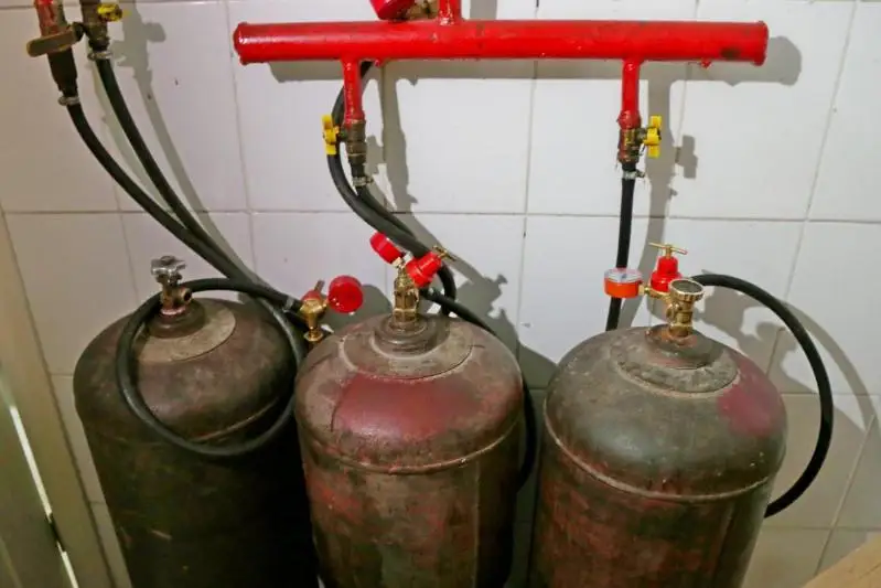 В Нур-Султане спецкомиссия проверяет кафе, использующие газовые баллоны