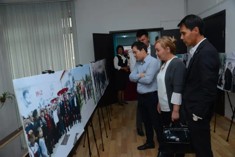 Жители Жамбылской области побывали на фондовой выставке Библиотеки Елбасы